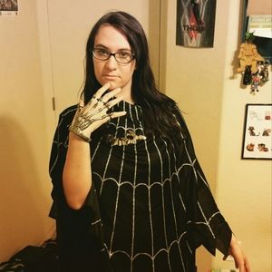 Meet your Posher, Becky